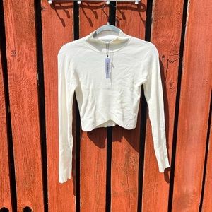 Garage long sleeve crop top